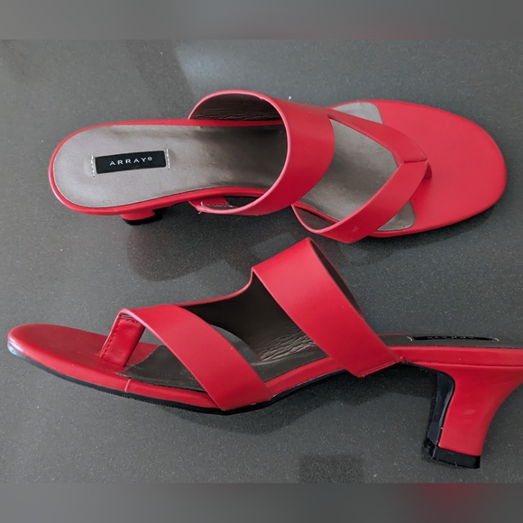Array Red Sandal Heels Size 11M 3" Heel Flip Flop Straps NWOB - Picture 3 of 12